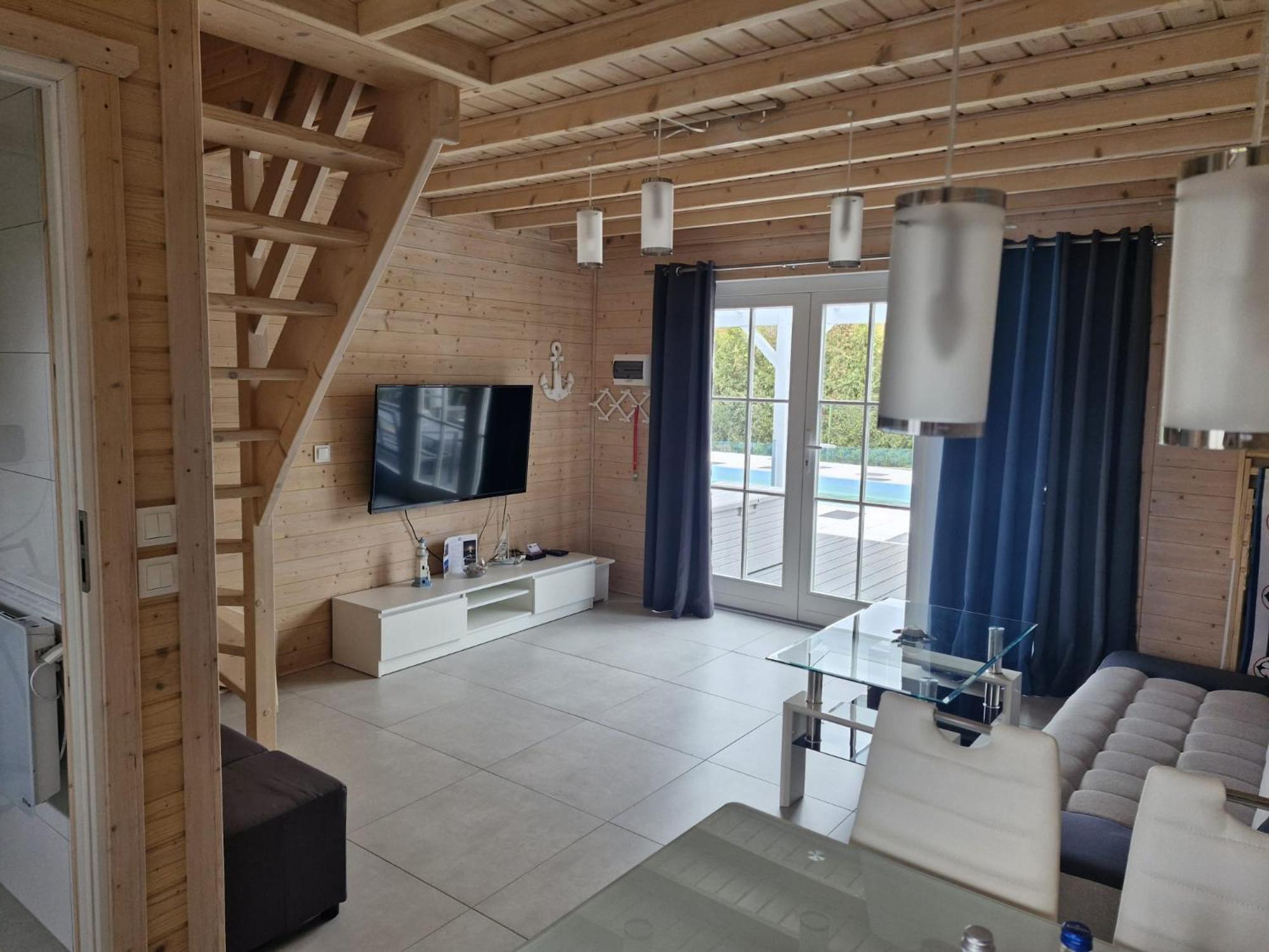 A&M Apartamenty Łukęcin Exteriör bild